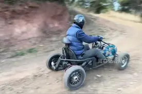 农民大哥靠自学造出百辆机械战车：机械是一生的梦想，现在实现了“车自由”。#周口观察 【来源@猪坚强】视频封面