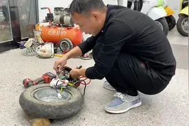 电动车电机里的小电子原件损坏会导致有电不走起步卡顿还费电视频封面