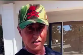 史泰龙介绍女儿给大家认识#抖音小助手#史泰龙视频封面