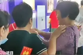 近日，广东茂名高州市。#广东一婚宴不收礼金只撕红包一角，寓意心意收下了。网友建议这风俗值得借鉴推广，你怎么看？