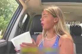 国外小姐姐一次“愉悦”的野生动物投喂之旅视频封面