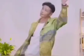 #放肆抖一夏 听说你们想看我被迫营业的正面高清版？视频封面