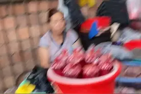 酸笋煮牛血   这是一道需要时间的美食 牛肉小火慢煮 酸笋小火慢煮 牛血小火慢煮😊😊视频封面