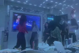 KTV蹦迪现场教学哈哈哈#姐妹成堆快乐加倍 #跟着节奏嗨起来视频封面