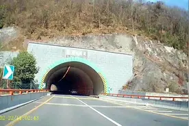 G4213麻安高速陕西安平高速段（安康方向）小关垭隧道、赢丰隧道