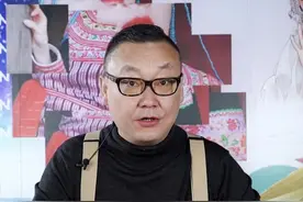 #国安女警拿下潜伏10年间谍 她是一个普通人，却因身处特殊的岗位成为了默默守护这个伟大时代的背影#马斌读报 #大v快评 