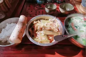 饭做好以后要凉一凉再吃，防止食道癌，因为温度过高，会损害粘膜视频封面