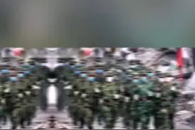 解放军在汶川地震中救出的女孩，如今从军在武汉救人#江西故事视频封面