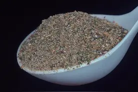 在家自己做虾皮味精，鲜味十足#跟着抖音学做菜 #虾皮 #生活小妙招视频封面