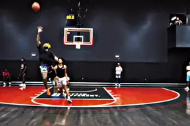 打篮球的小贝也是超帅的 #nfl视频封面