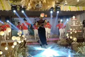 #婚礼舞蹈 喜婆婆一曲曳步舞轰动全场！视频封面