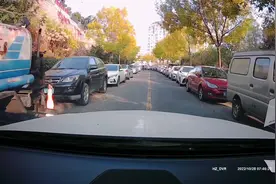 遇到司机扔下车堵路应该怎么处理？#道路千万条安全第一条视频封面