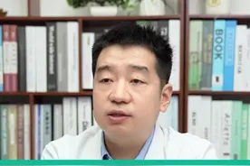 嘴唇长时间发黑发紫，是不是心脏出了问题？#嘴唇发紫#心脏健康 #每天跟我涨知识 #赵舟 