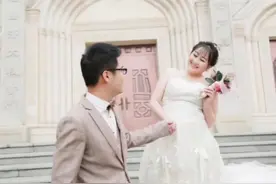 #从校服到婚纱 很庆幸18岁遇见你，相识相爱