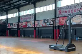 今天洋妈教兄弟们三个投篮错误动作的纠正小技巧！让你在球场就能随时纠正！#野球帝courtman @野球帝