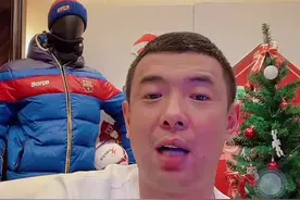 #足球 #裁判 #裁判判罚 #搞笑 #徐亮 @DOU+小助手 裁判犯错谁来罚？视频封面