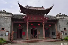 渼陂古村梁氏宗祠内的对联，堪称经典！视频封面