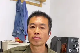 吉他弹唱《星星点灯》郑智化 尊重郑智化老师，原版歌词走起！#吉他弹唱 #星星点灯 #吉他弹唱原声 @DOU+小助手