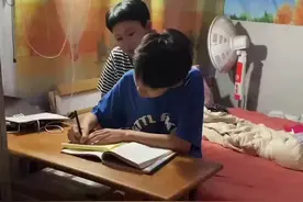 我的儿子岩宝，希望你以后走出社会，一定要做到三心，要有爱心，孝心，忠心，将孝心奉献给所有关心你，自助你，温暖你的叔叔阿姨们，将忠心献给祖国，将爱心献给社会！#抗癌日记