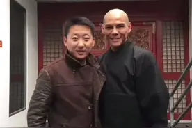 #曾经的少年已不再年少视频封面