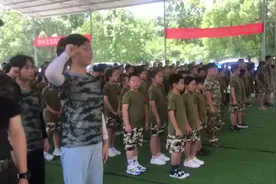 严格服从命令  严格训练  严格要求一切从学生们的安全出发视频封面