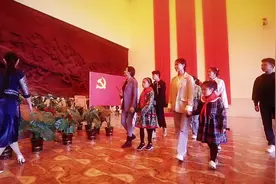 内蒙古共青团主题宣传片《青春》今日正式发布#建团百年 #青春视频封面