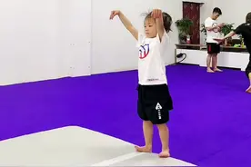 可爱如你，幽默如你，搞怪如你璇宝贝 #陌影trickstar #tricklikeagirl@陌影特技视频封面