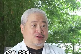 左手脱皮特别的痒，脚气怎么传染到手上了#手癣 #医学科普  视频封面