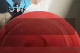 网曝山东一学校让孩子天黑后跪地学习，透露是十月份的视频，目的是为了孩子好#社会百态 #学校视频封面