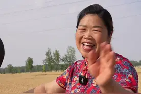 麦黄黄闺女去看娘，做了一桌子好吃的给俺姥送去，真快啊，又到了收麦子的时候了视频封面