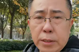 快过年了，乘坐地铁可以带酒吗？怪叔叔来体验一下!#武汉美好推荐官 #地铁 @抖音短视频 @DOU+小助手