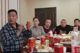 虫草饮五大功效:护肝，养胃，固肾，清肺，提升免疫力视频封面