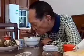 #家人眼中的袁隆平 他吃甘蔗是压榨机，吃西瓜是挖掘机，吃糖是粉碎机…太可爱了