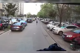 弟弟卡手，哥哥跑前忙后，关键时候还得哥哥保护弟弟！#沂水#经济区视频封面