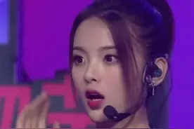 21岁的农村女孩#杨超越 半年赚了6000w！！还是娱乐圈好啊视频封面