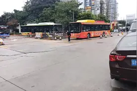 #广州公交 #一汽巴士 9路公交车这个速度我真的服了视频封面