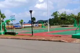西大附中祟左校区！你们的娃都找到学校了吗😂😂#校园随拍 #最美校园 #怀念校园怀念青春 #学校风景 视频封面
