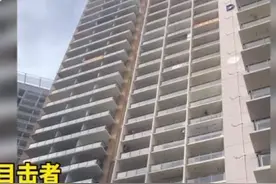 女子小区跳舞坠亡后，目击者称一层楼的人都搬走了。据悉，女子坠楼前，已经在阳台外跳舞几天了。视频封面