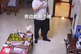 忘年交！9岁男孩每天约36岁球友打球 妻子：每天都约，很有爱@可乐家的日常 视频封面