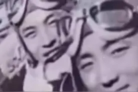 让人看哭的毕业照@抖音短视频 @DOU+小助手视频封面