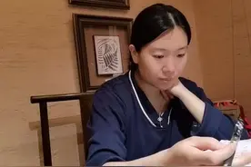 #母亲节#妈妈 跟翟教练讨论了一下“母亲节”😄……祝所有妈妈节日快乐！视频封面