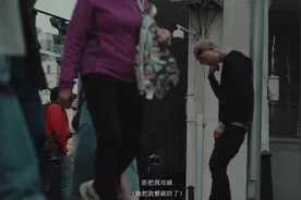 Phone call -（Official Music Video ）
歌手：  
MV： 
#YHL