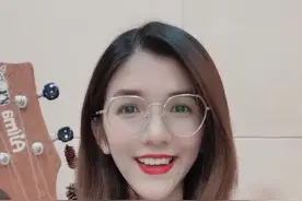 日语歌曲《Lemon》小小凤尤克里里弹唱教学