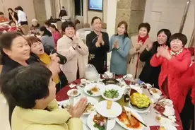 饭前一首歌，军营传统😁