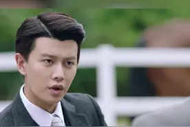 #电视剧秋蝉 #任嘉伦 叶冲用电讯科的电报机来搭建新电台，扰乱纯子的视线，高啊视频封面