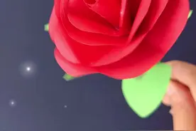 教师节用4张卡纸做玫瑰花，详细教程跟着学起来吧#手工diy #教师节手工 #简单花朵手工 #手工礼物 #幼儿园手工视频封面