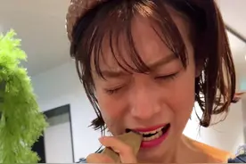 😂日本蕞硬的鱼，真的坚不可摧！#日本 #大阪 #吃货日常 