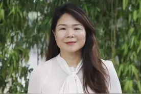 #苹果发布《2020年环境进展报告》，承诺2030年实现全环节碳中和。视频封面
