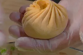 保姆级的#包子制作教程 内含馅料，配面，制作很多工艺流程，欢迎伙伴们收看。视频封面