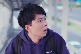 只看开头，你一定觉得这是一个关于爱情的故事～～～#内心戏有点多 @板砖妹视频封面